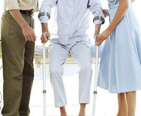 股骨头坏死患者的三个发病阶段